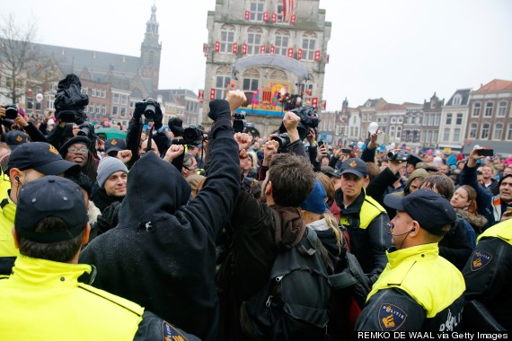 Dutch Police Arrest 60 At Black Pete Festival