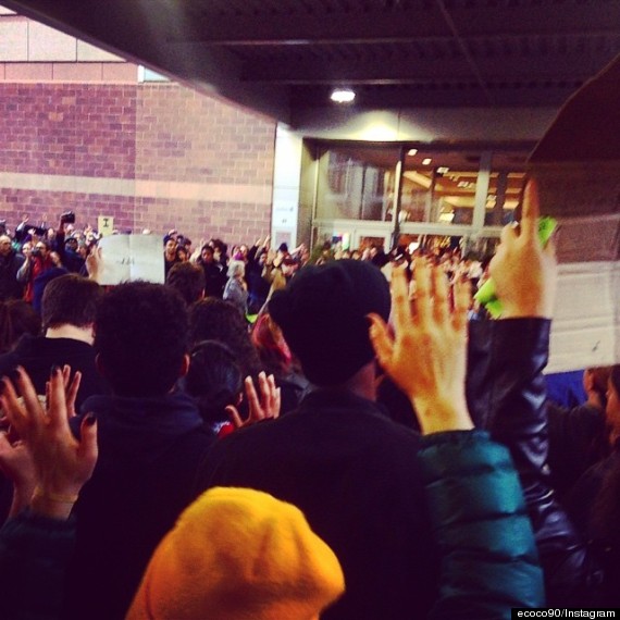 #BlackLivesMatter Protesters Shut Down Part Of Mall Of America