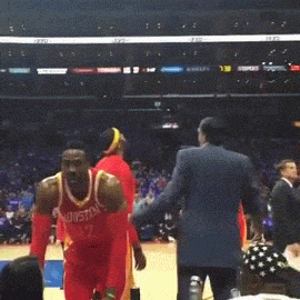 Dwight Howard Challenges Heckler To ‘Come Out Here’
