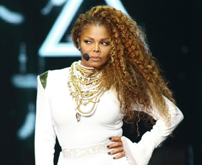 Janet Jackson Delays Tour: ‘My Husband And I Are Planning Our Family’