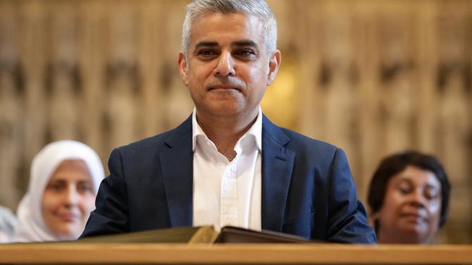 528833646-sadiq-khan-attends-an-official-signing-ceremony-at