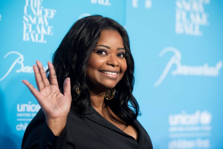 AM BUZZ: Octavia Spencer Was All Of Us Meeting President Barack Obama; Solange’s Beautiful Performance On Jimmy Fallon & More…