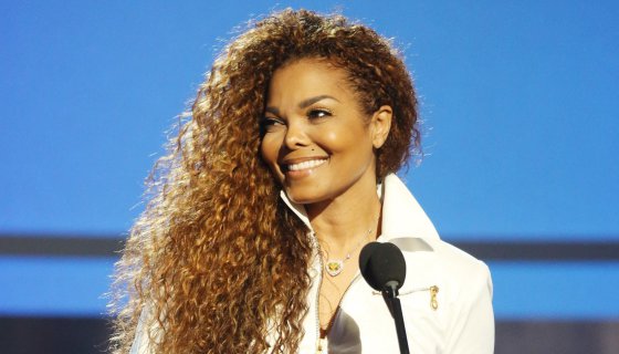 She’s Baaaaack! Janet Jackson Loses 65 Pounds Thanks To Grueling Tour Rehearsals