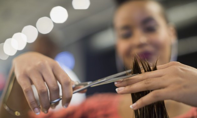 After Lawsuit, Upscale New York City Salon Will Learn How To Style Black Hair After Once Banning Braids And Afros