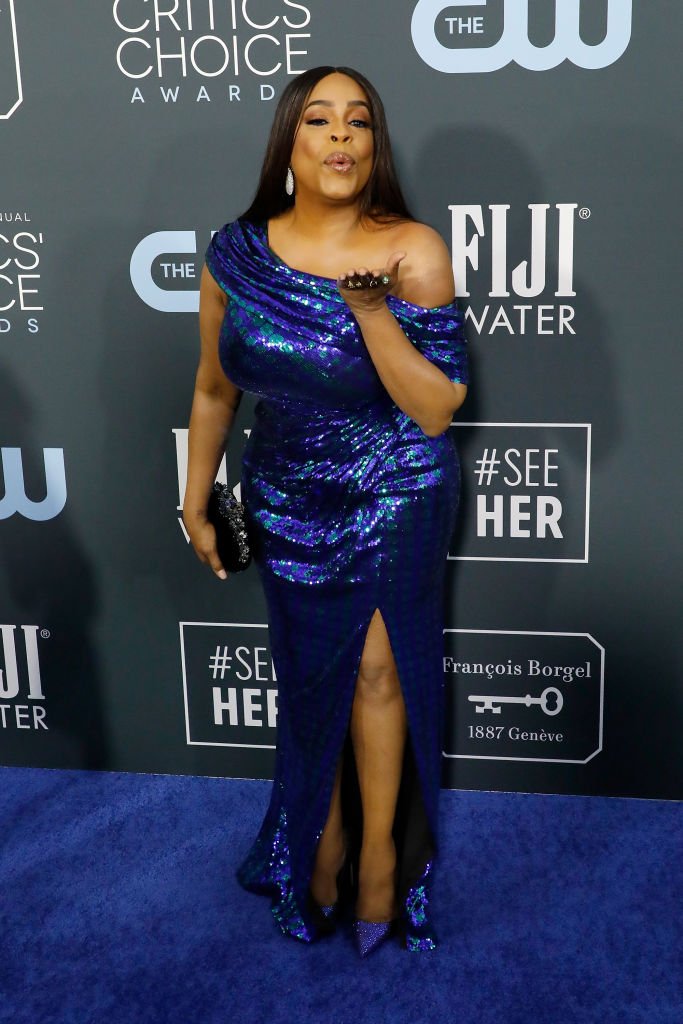 LET’S MAKEUP: Niecy Nash Used Her Favorite Foundation For Her 2020 Critics’ Choice Awards Red Carpet Look And It Costs Less Than $10