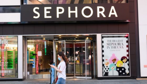 Sephora and Instagram Collaborate on an Digital Store Front For Instagram